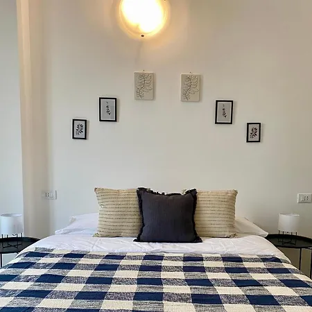 Casa Amedeo Bed & Breakfast Genova