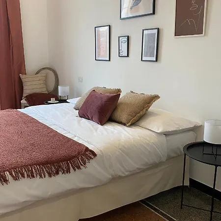 Alojamento de Acomodação e Pequeno-almoço Casa Amedeo Génova