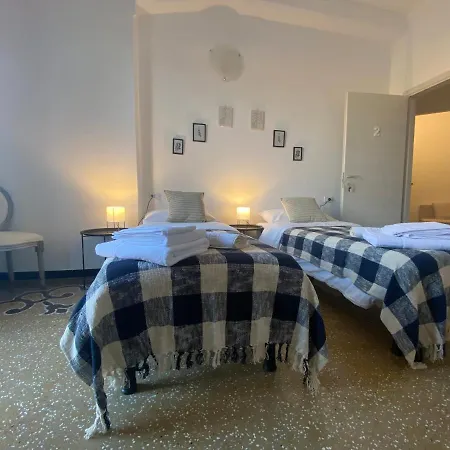 Casa Amedeo לינה וארוחת בוקר